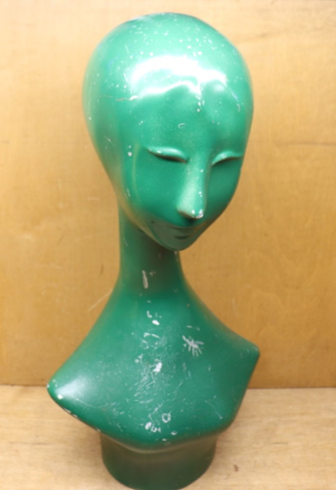 Vintage 1970’s Mod Mannequin Head Bust Long Neck Store Display Alien Atomic