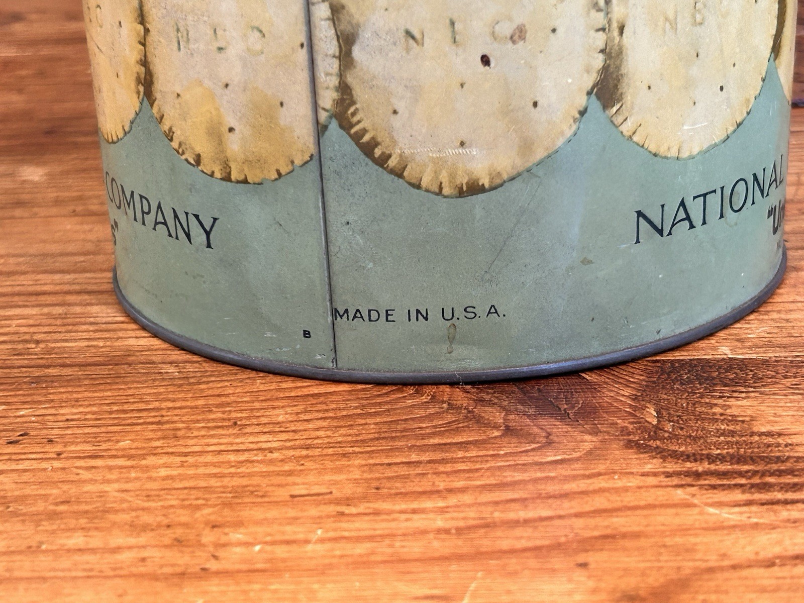 Vintage UNEEDA BAKERS BUTTER WAFERS Tin Can NATIONAL BISCUIT CO NEW YORK USA