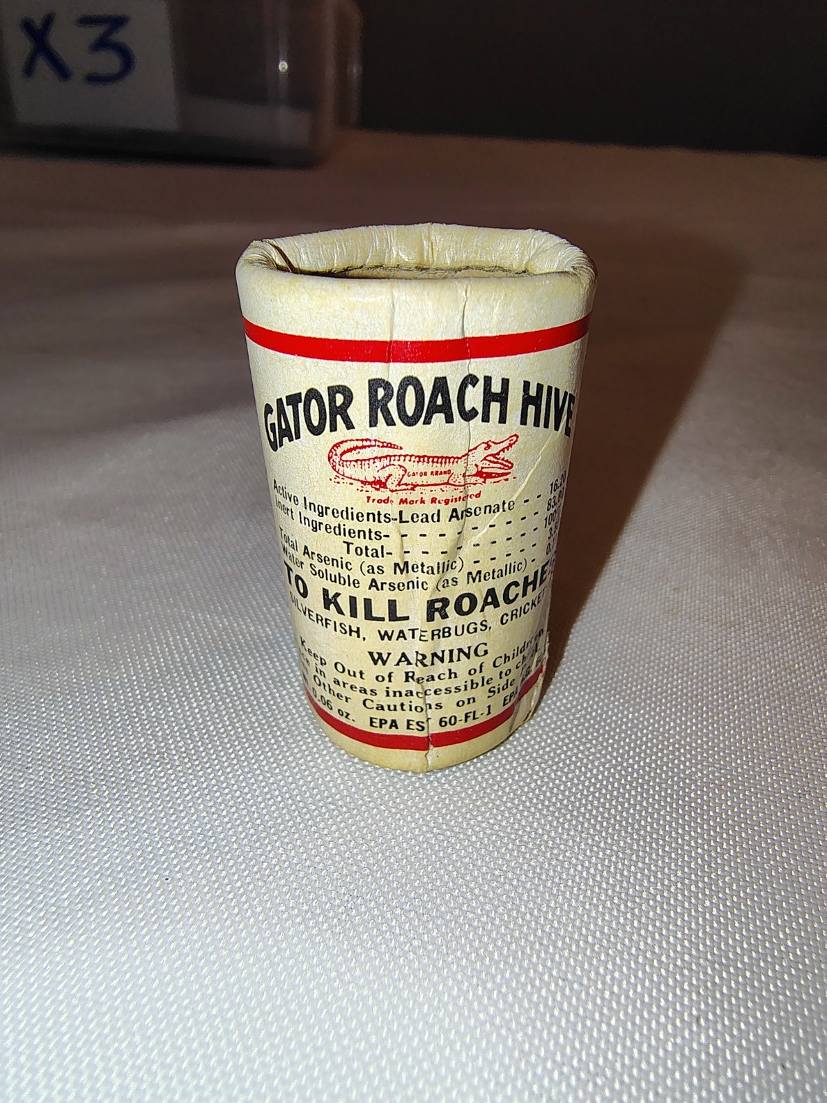 Vintage Gator Roach Hive DeSoto Chemical Company Arcadia Florida