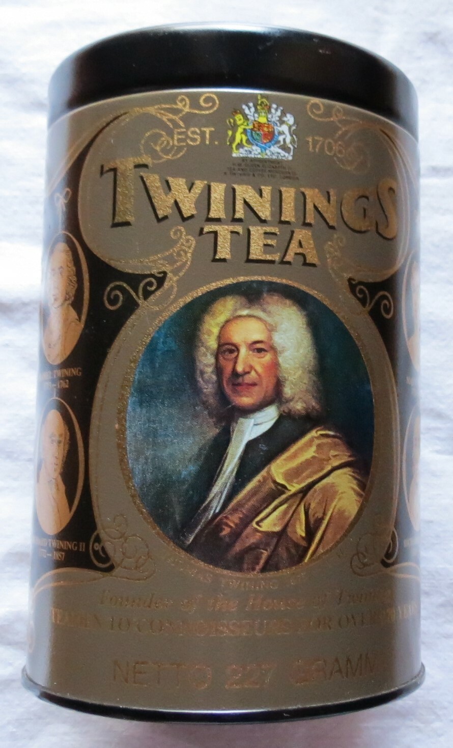 Twinings Tea 8 oz / 227 grams English Tea Tin – round portraits