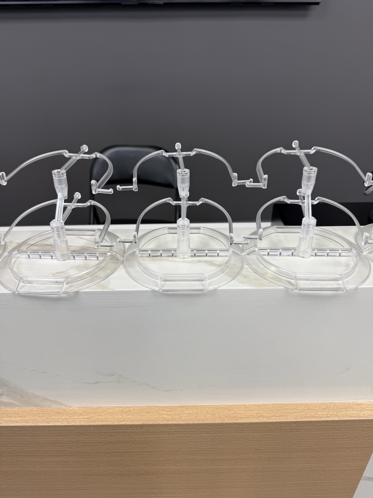 Authentic Oakley Glasses Clear Plastic Riser Display Stand For 10 Of Them.