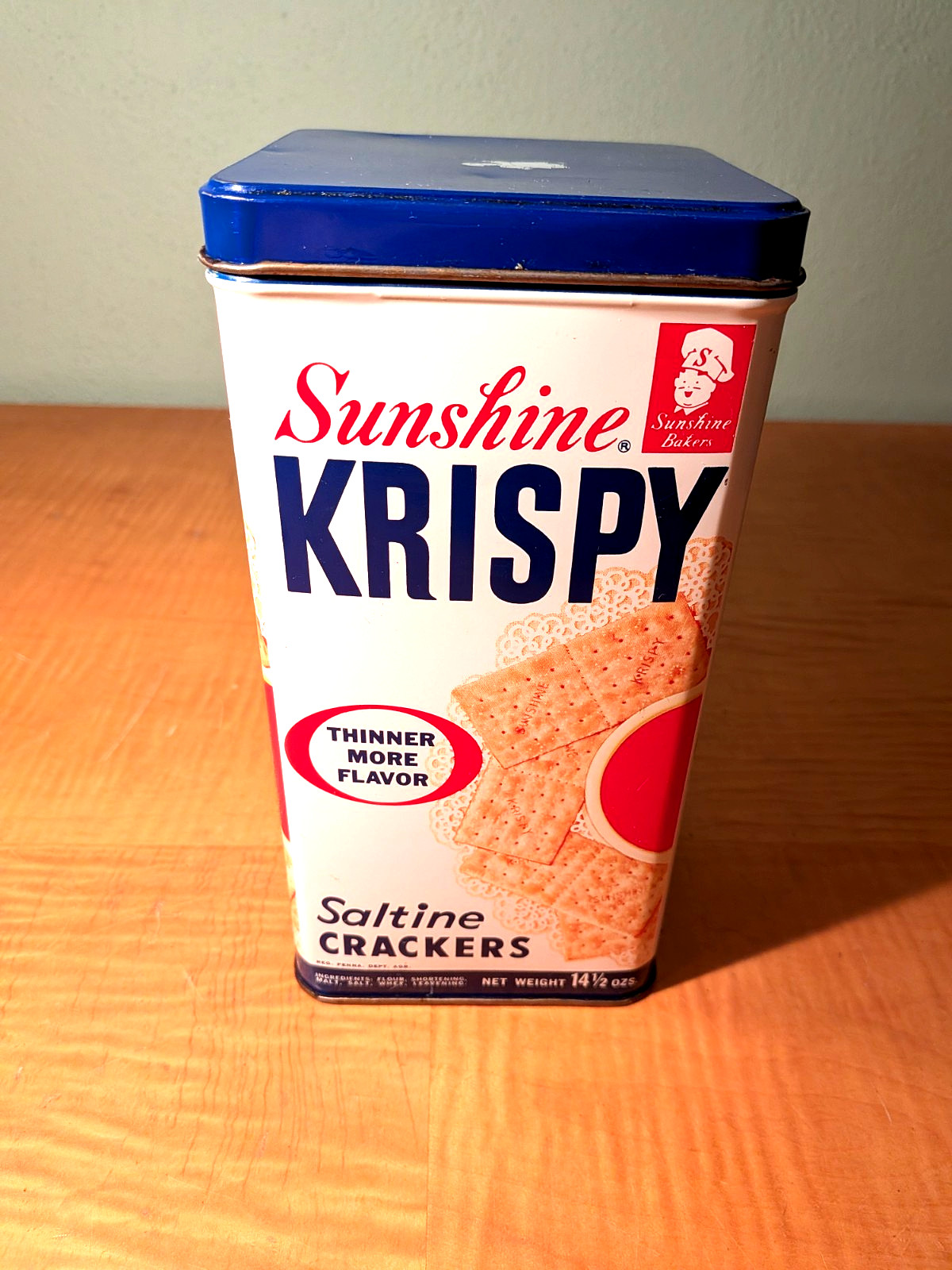 1950’s Sunshine Krispy Saltines Cracker Tin 14.5 Oz