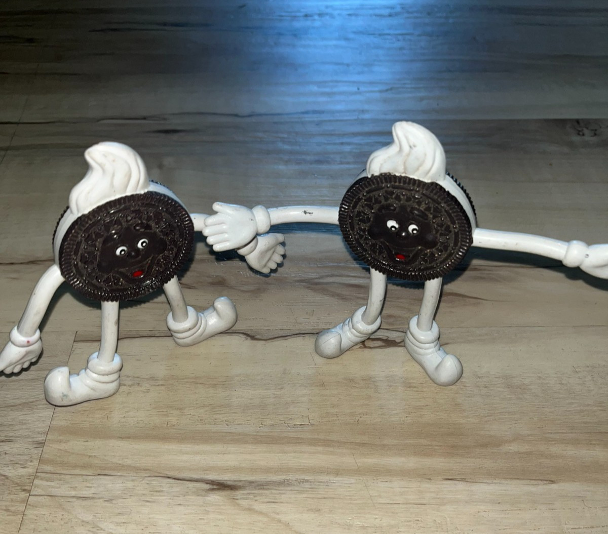 2 Vintage 1998 Nabisco Oreo Cookie 4.5″ Figure Bendy Toy Bendable Man Oreos