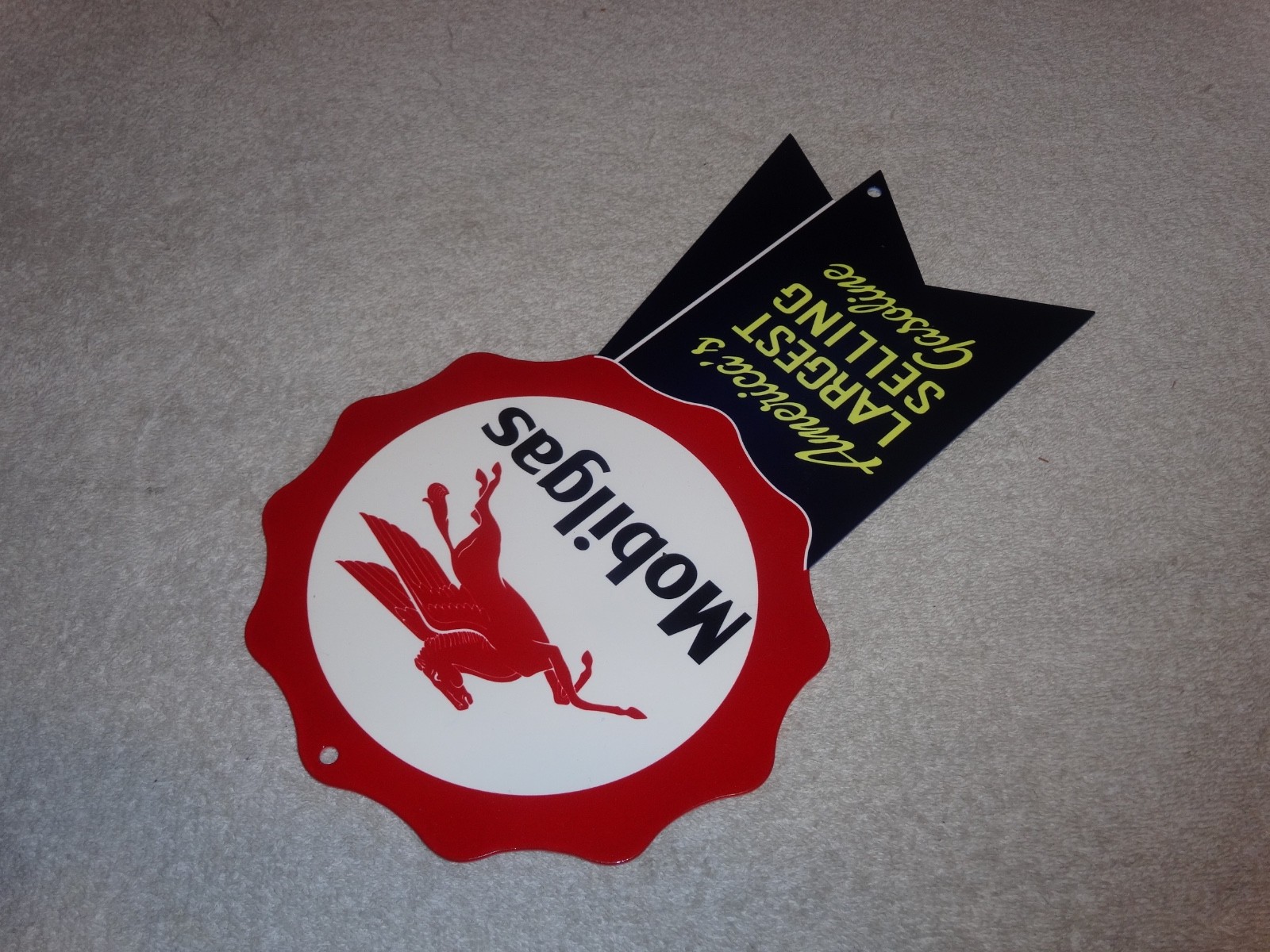 VINTAGE MOBIL MOBILGAS AMERICA’S LARGEST SELLING GASOLINE METAL PEGASUS OIL SIGN