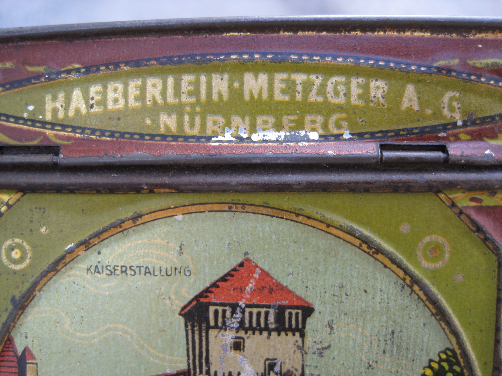 VTG 1920s-1930s? EMBOSSED HAEBERLEIN METZGER COOKIE TIN CAN NUREMBERG GERMANY