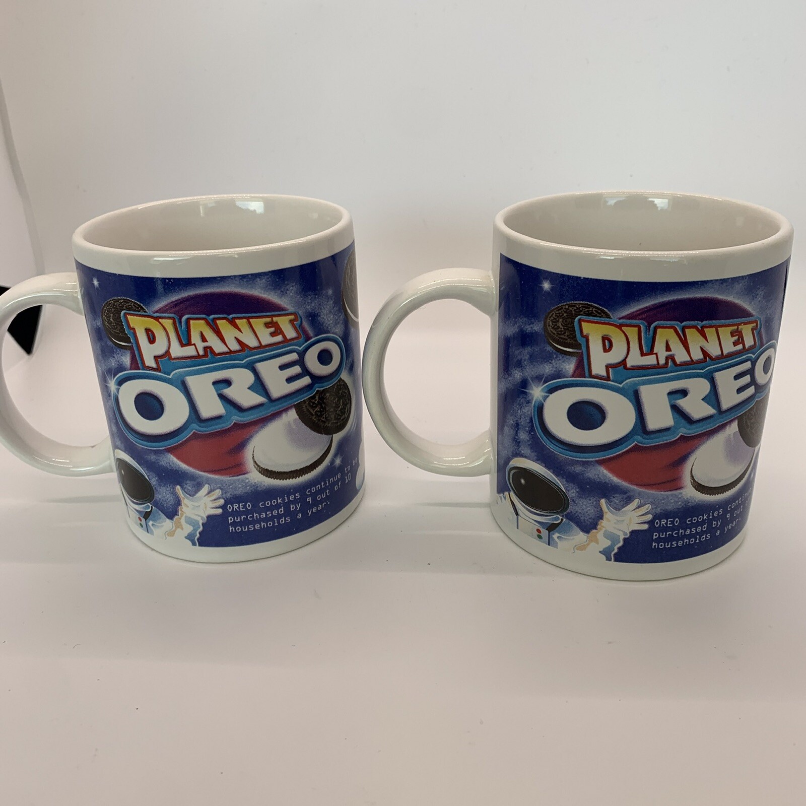 Nabisco Planet Oreo Cookie Astronaut Alien Space Coffee Tea Cup Mug Set of 2
