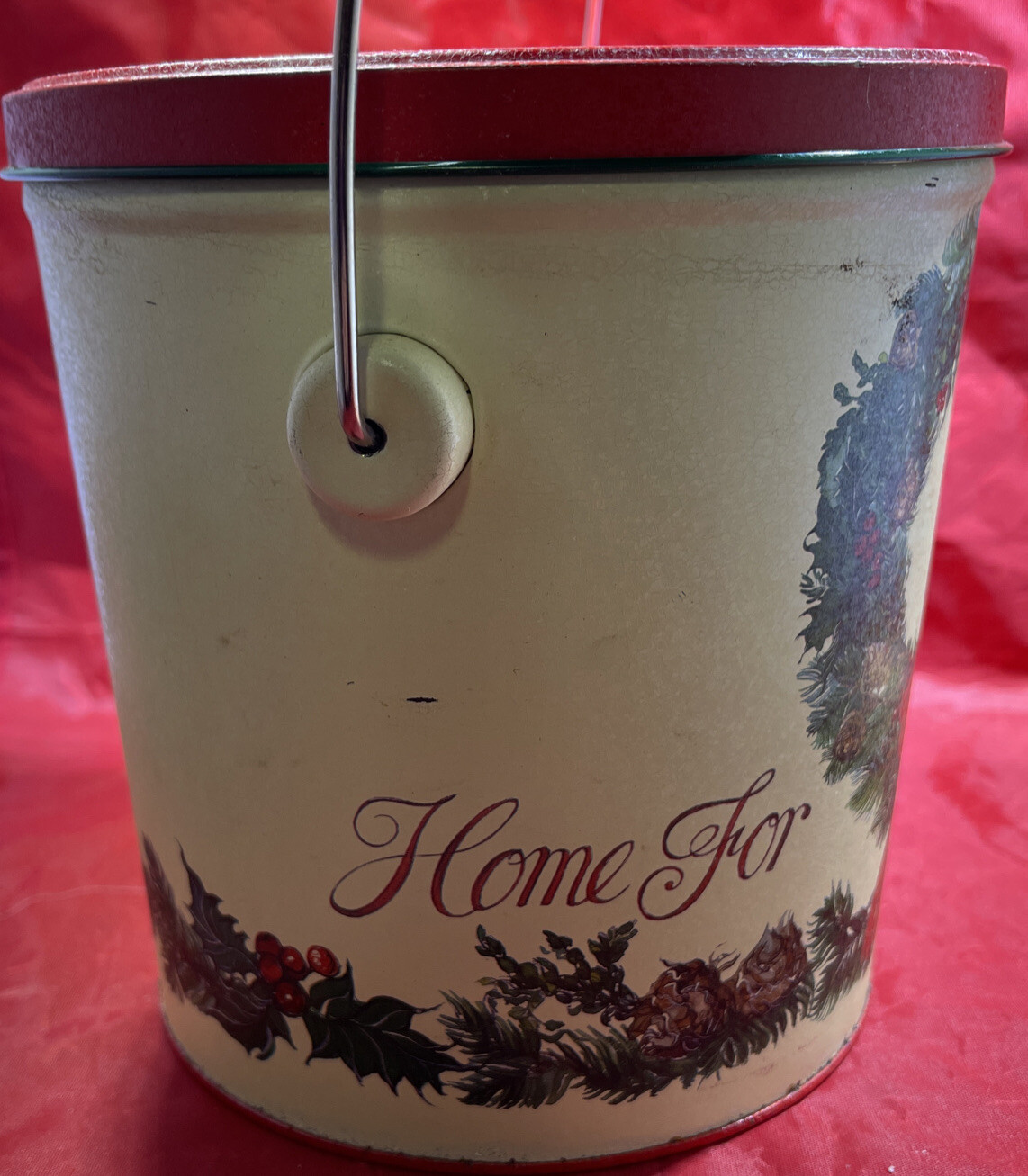 Vtg Christmas Holiday Covered Pail Wreath Metal Tin Potpourri Press 1989