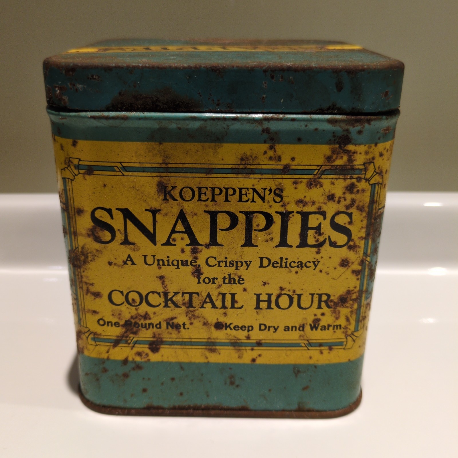 Koeppen’s Snappies Cocktail Hour Metal Tin One Pound
