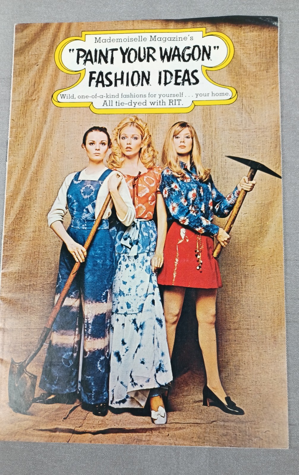 RIT Dye 1960s Advertising Brochure Paint Your Wagon Tie Die Vintage Hippie Lot 2
