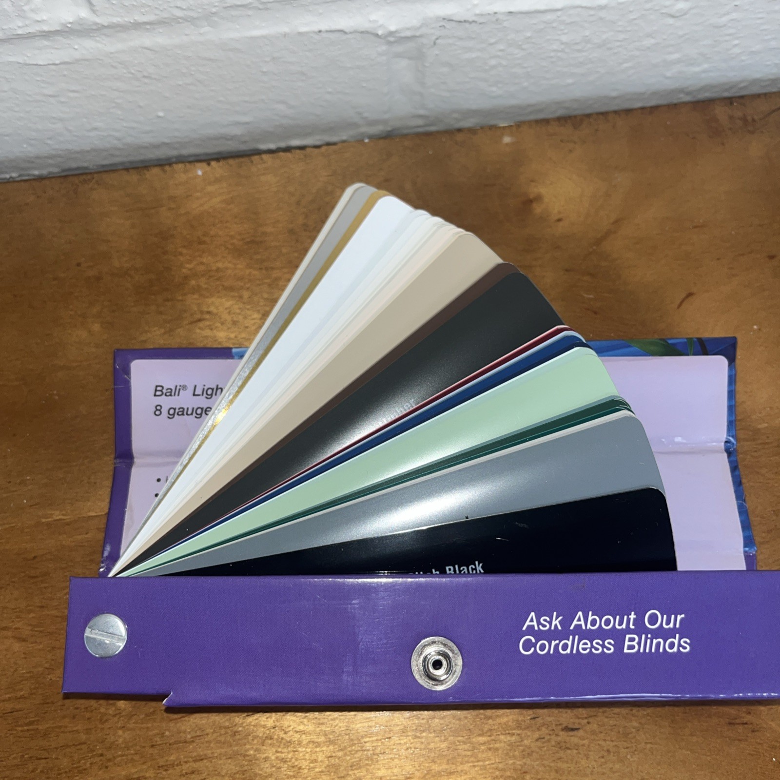 Bali Blinds Window Coverings Inc. Salesman Samples Aluminum Horizontal